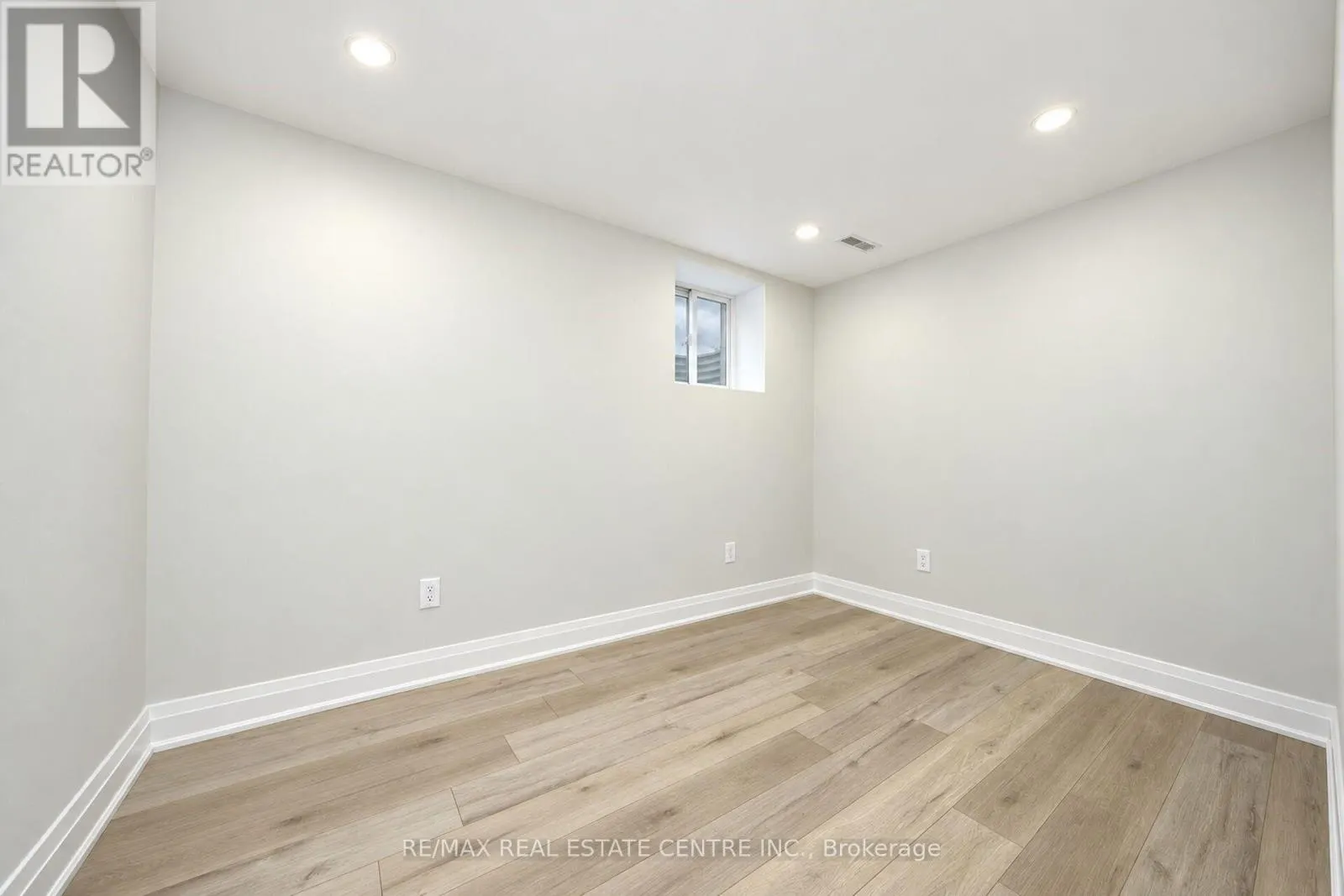 130 MARTINDALE CRESCENT
