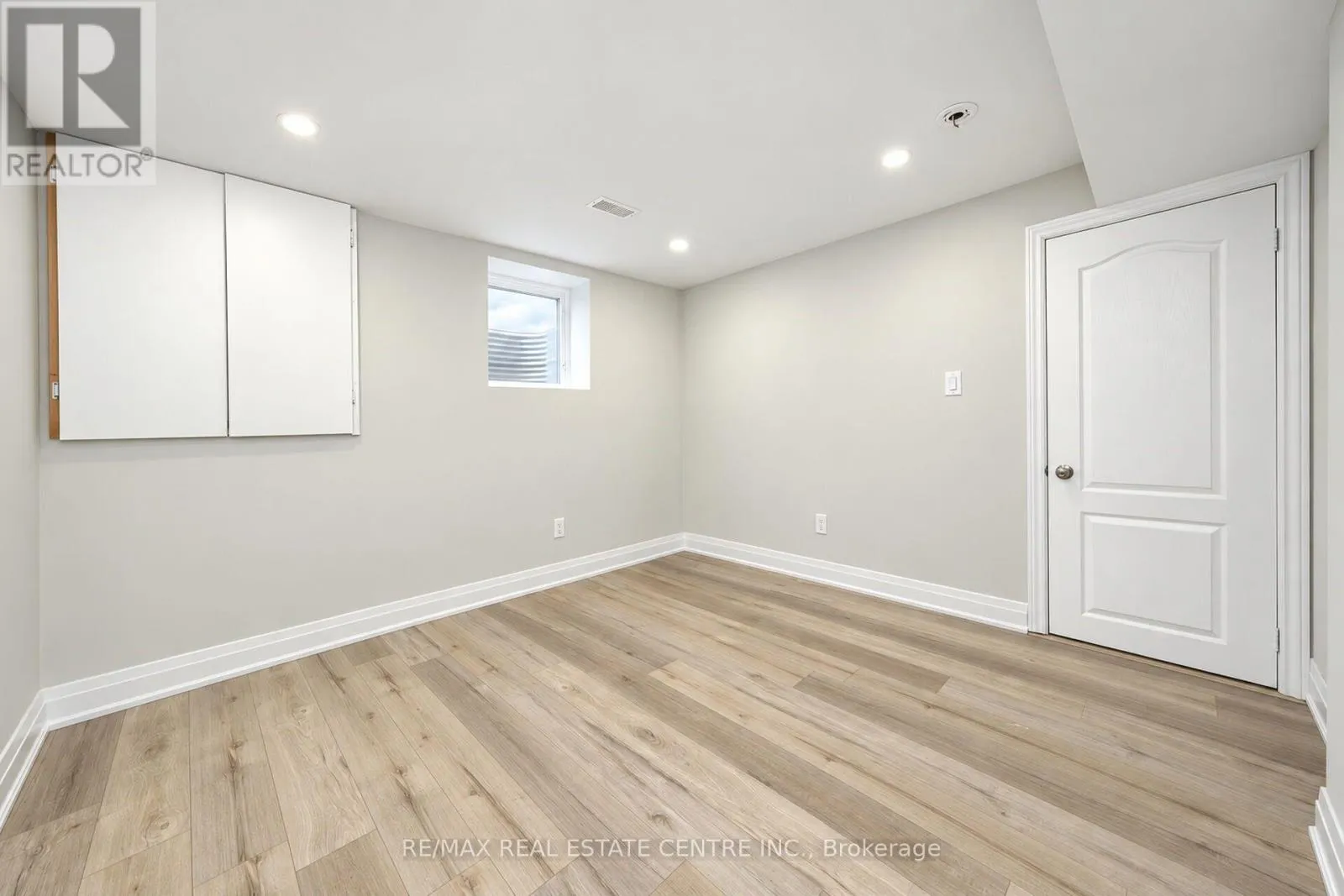 130 MARTINDALE CRESCENT