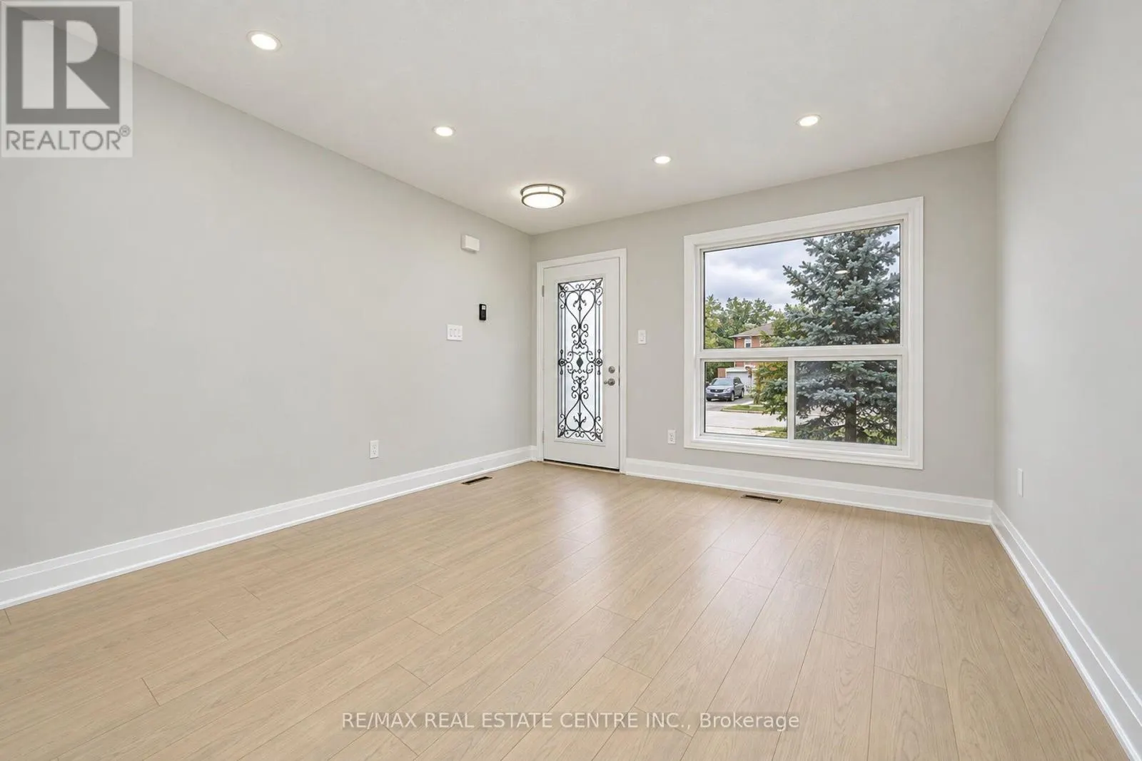 130 MARTINDALE CRESCENT