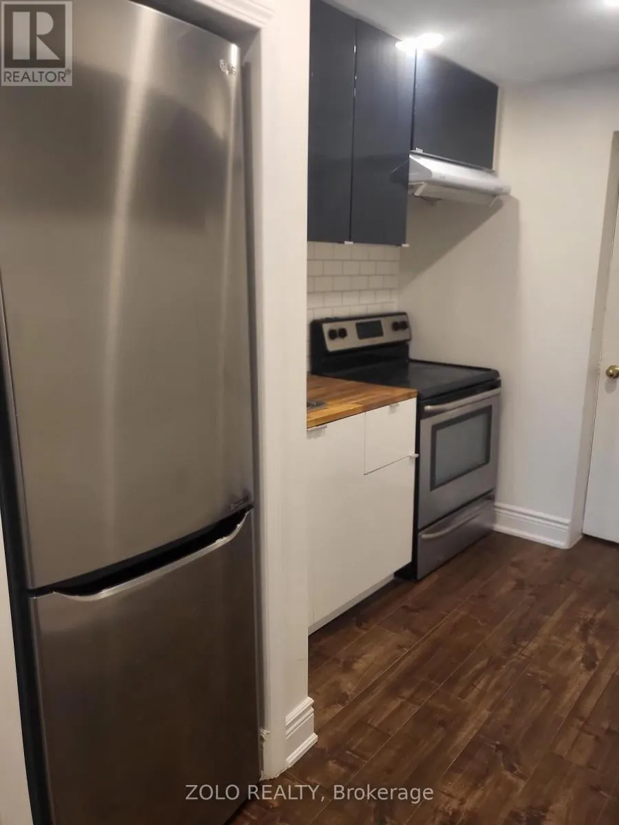 28 SPRING VALLEY COURT