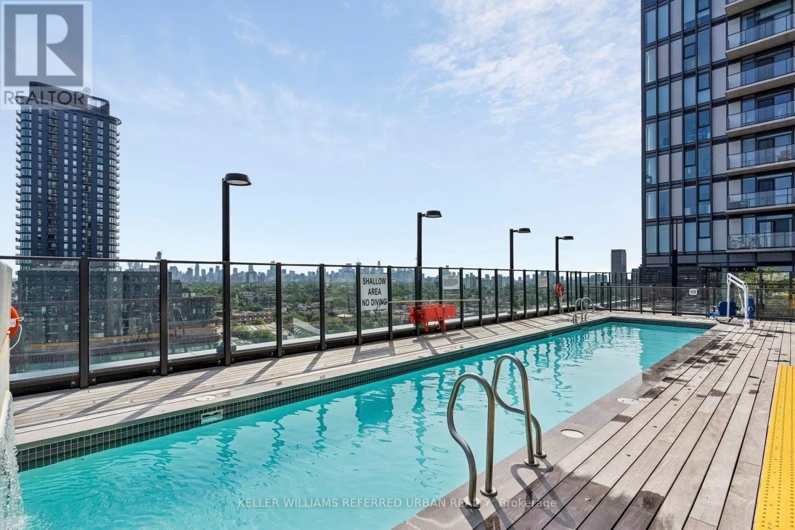 702 - 10 GRAPHOPHONE GROVE