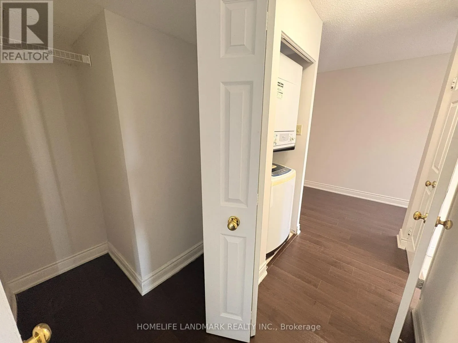315 - 250 WEBB DRIVE