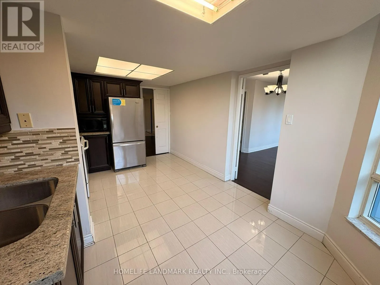 315 - 250 WEBB DRIVE