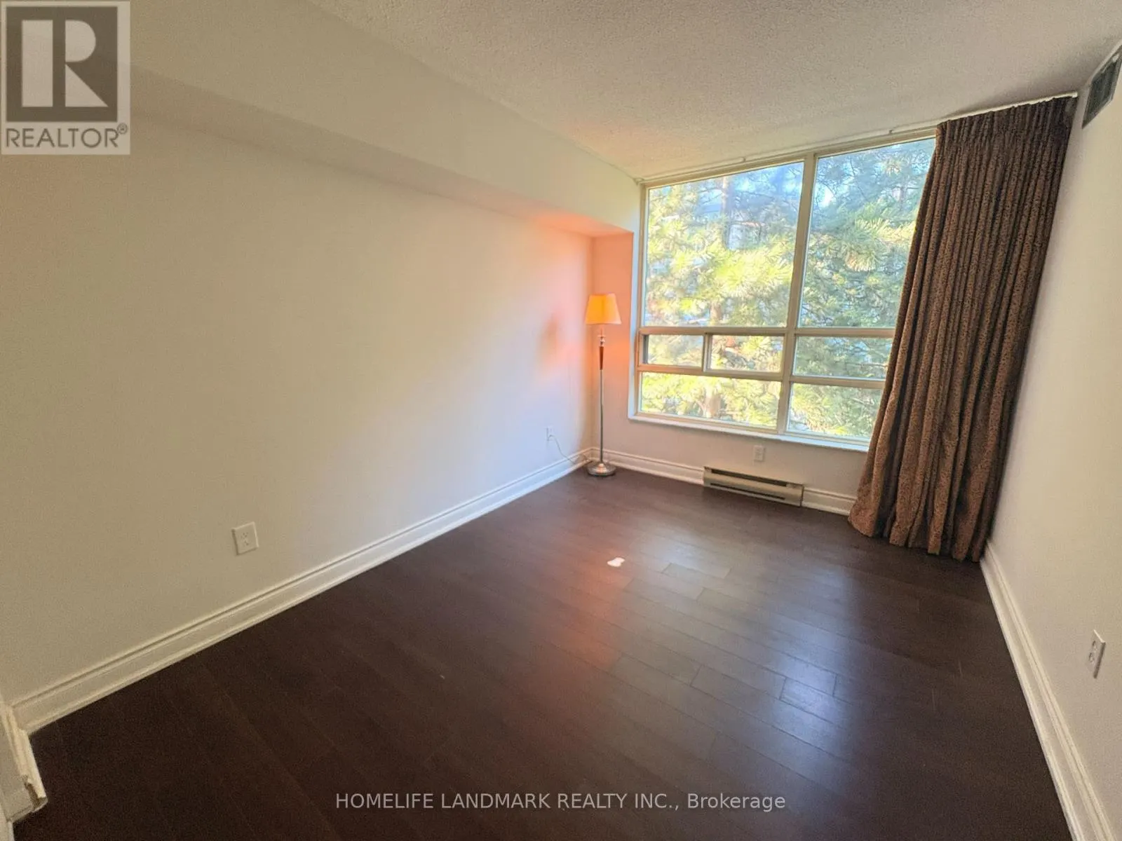 315 - 250 WEBB DRIVE