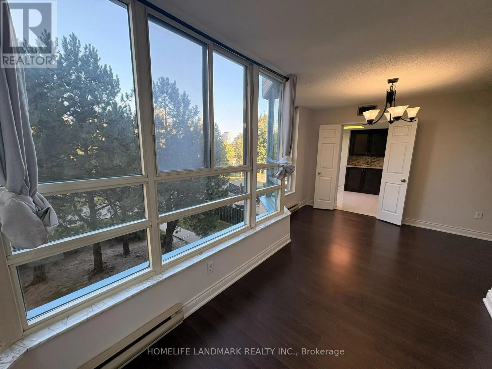 315 - 250 WEBB DRIVE