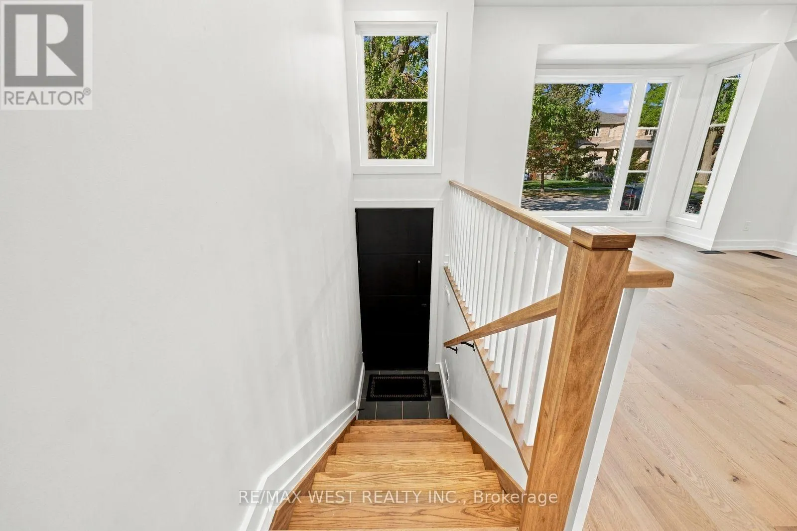 157 ALDERCREST AVENUE