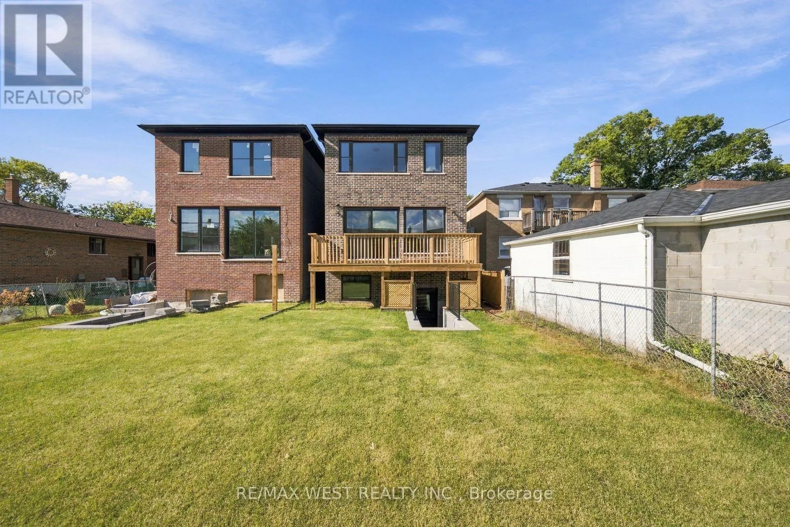 157 ALDERCREST AVENUE
