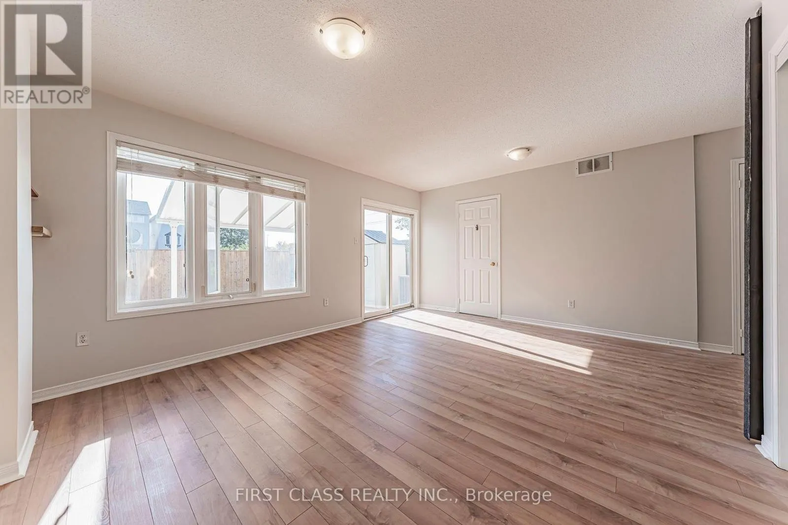 24 - 5110 FAIRVIEW STREET