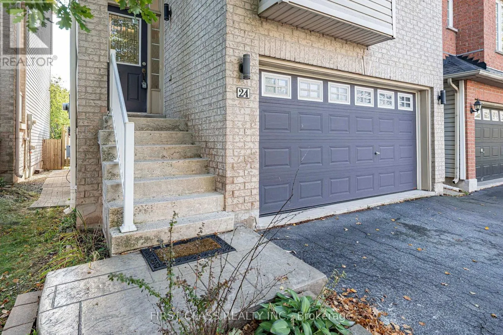 24 - 5110 FAIRVIEW STREET