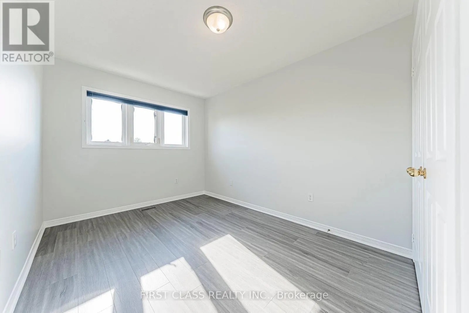 24 - 5110 FAIRVIEW STREET