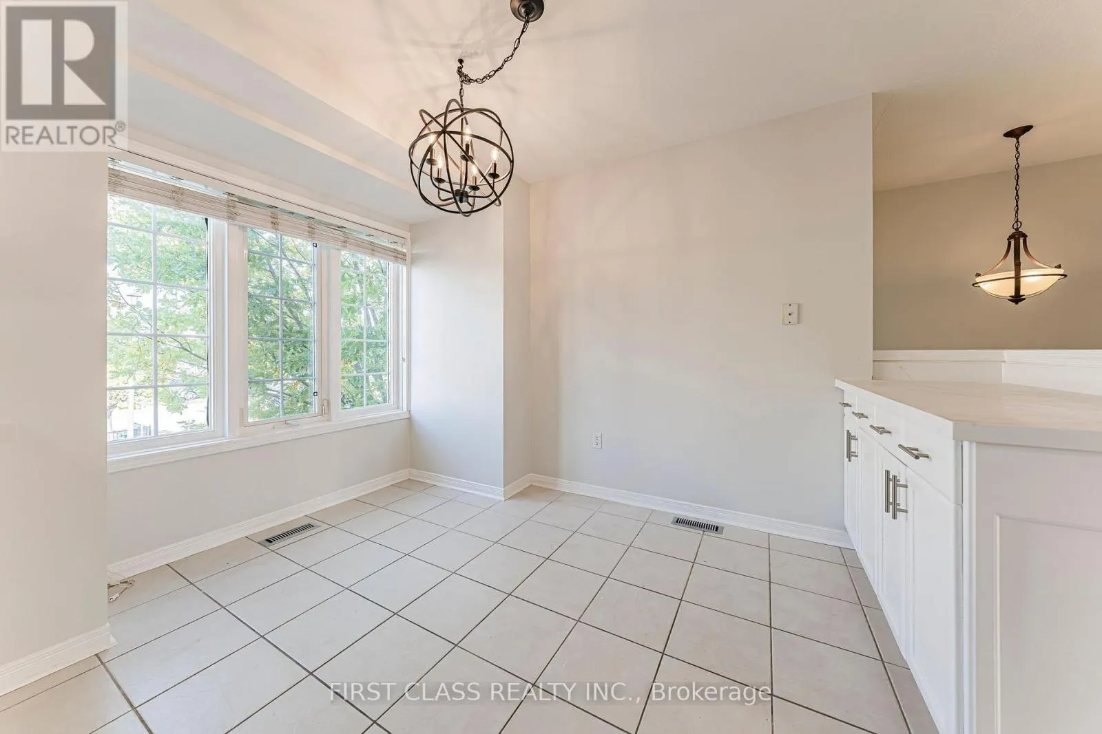 24 - 5110 FAIRVIEW STREET