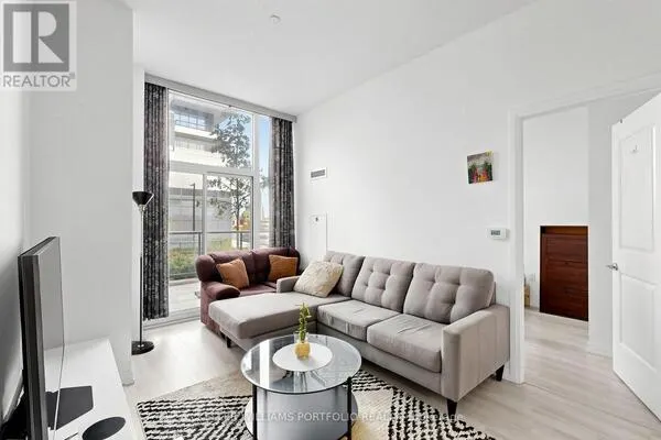 112 - 35 WATERGARDEN DRIVE