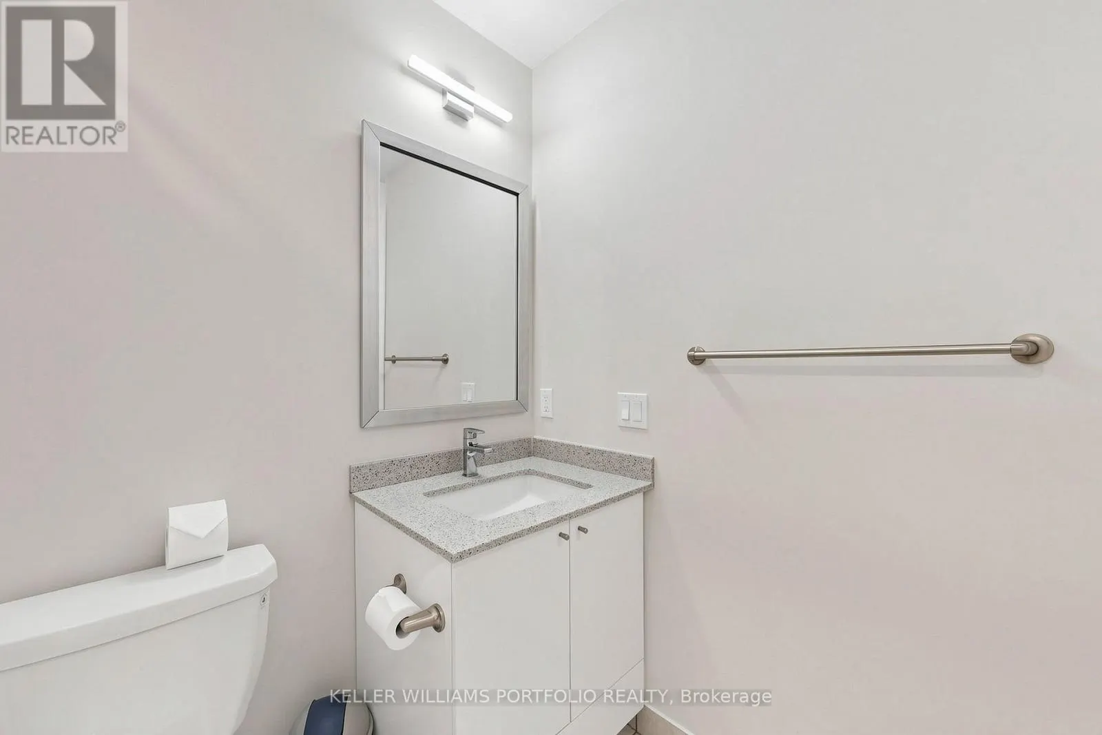 112 - 35 WATERGARDEN DRIVE