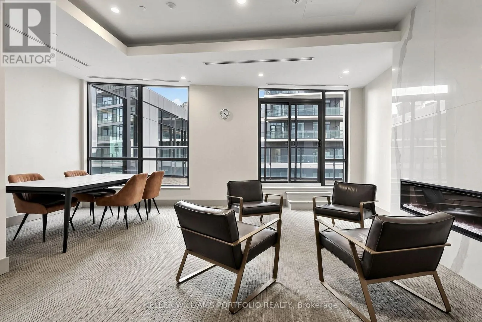 112 - 35 WATERGARDEN DRIVE