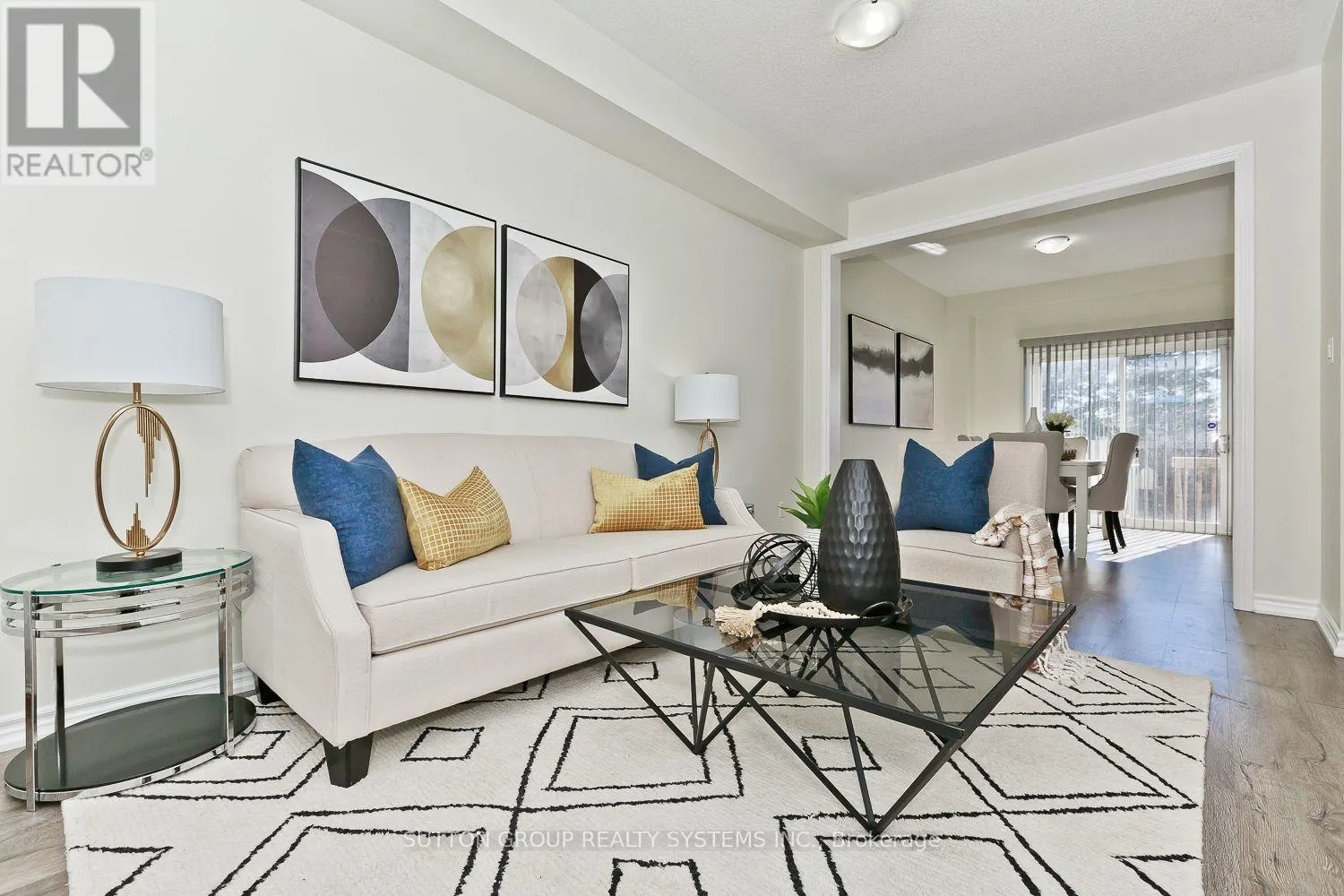 352 BLACK DRIVE