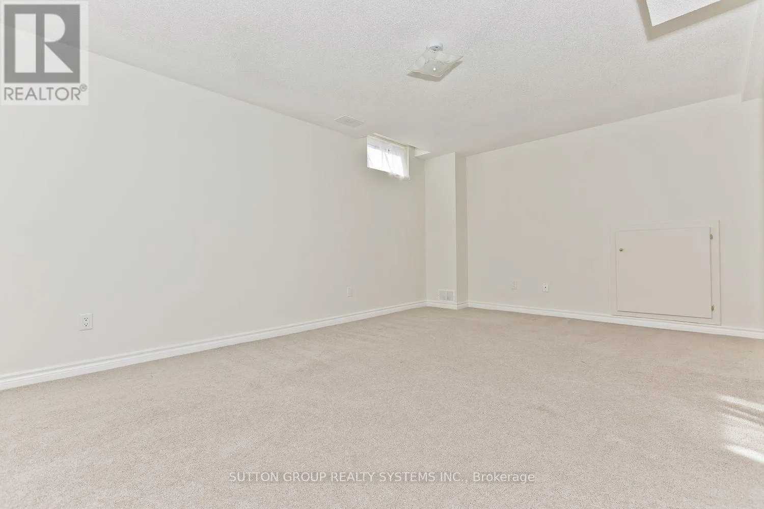 352 BLACK DRIVE