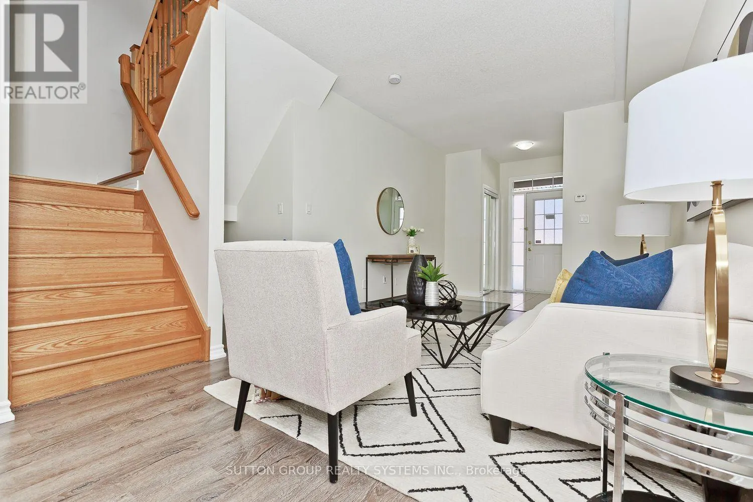 352 BLACK DRIVE