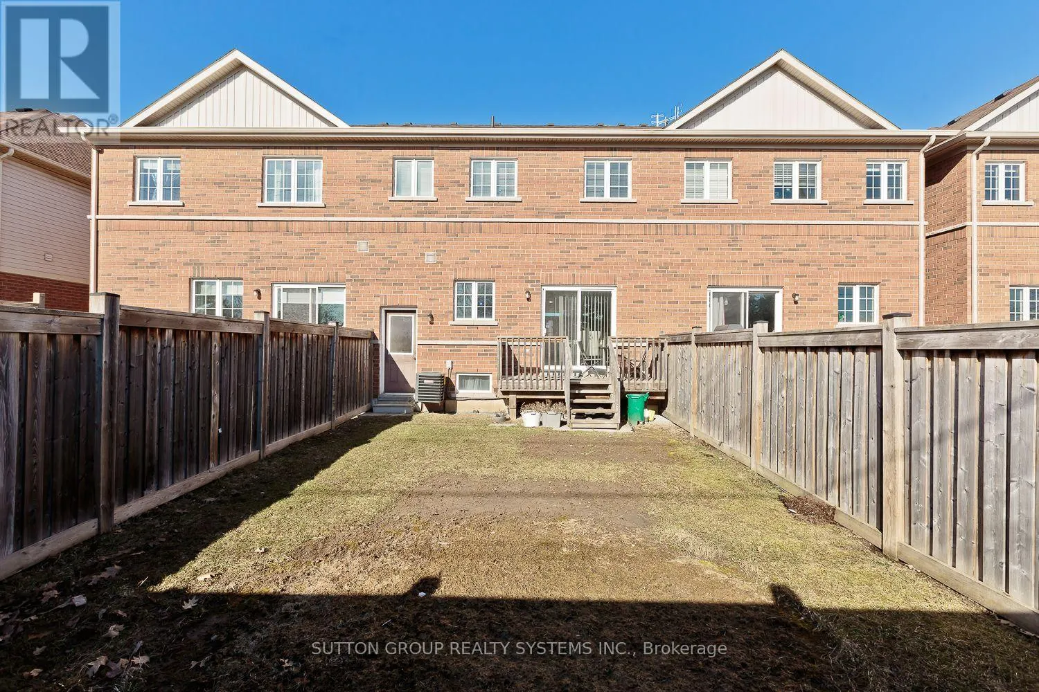 352 BLACK DRIVE