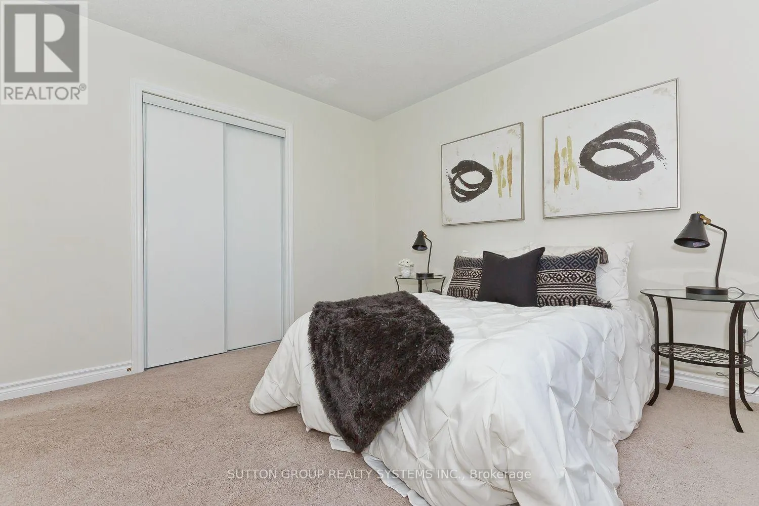 352 BLACK DRIVE