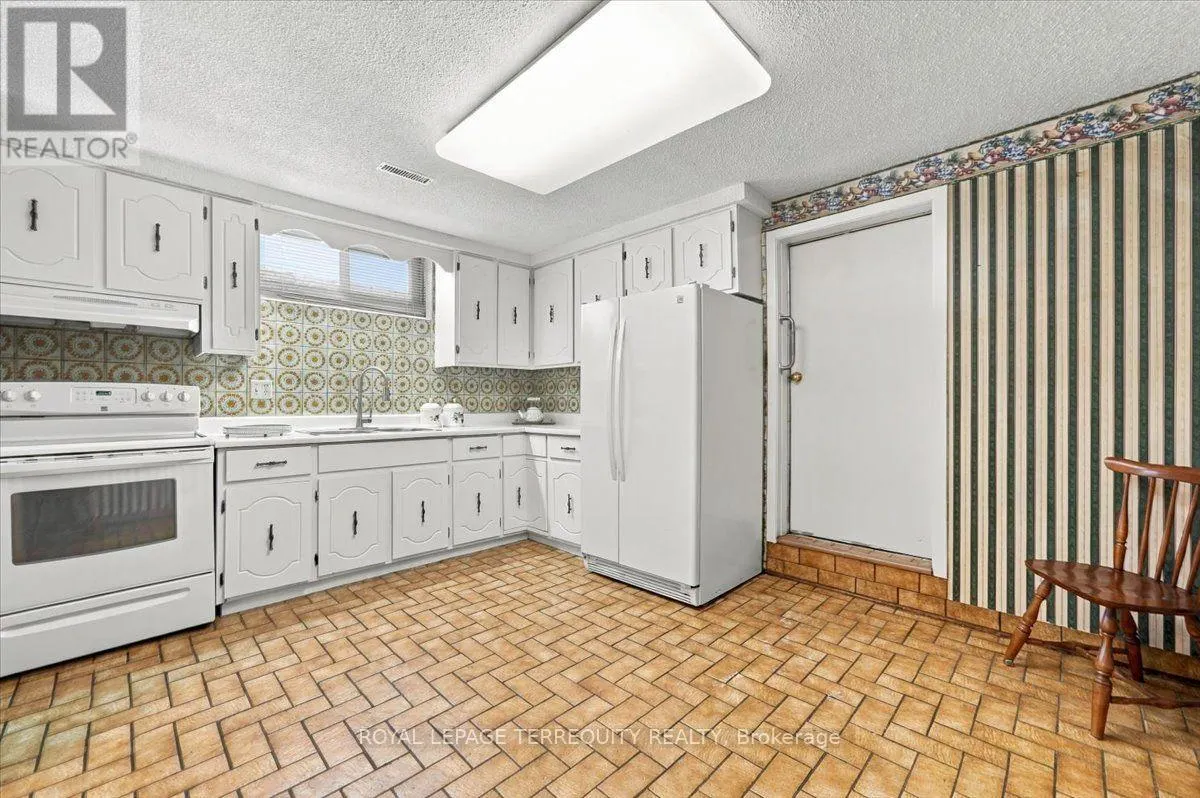 169 GRANDRAVINE DRIVE