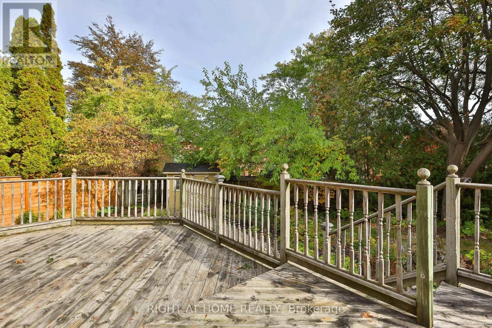 560 CHAGALL COURT