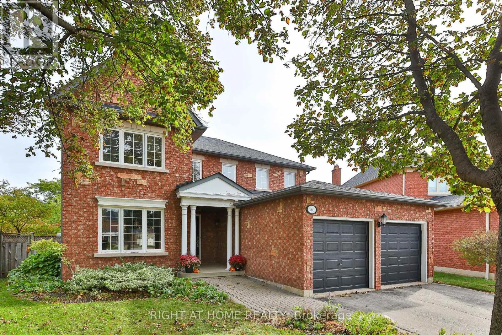 560 CHAGALL COURT