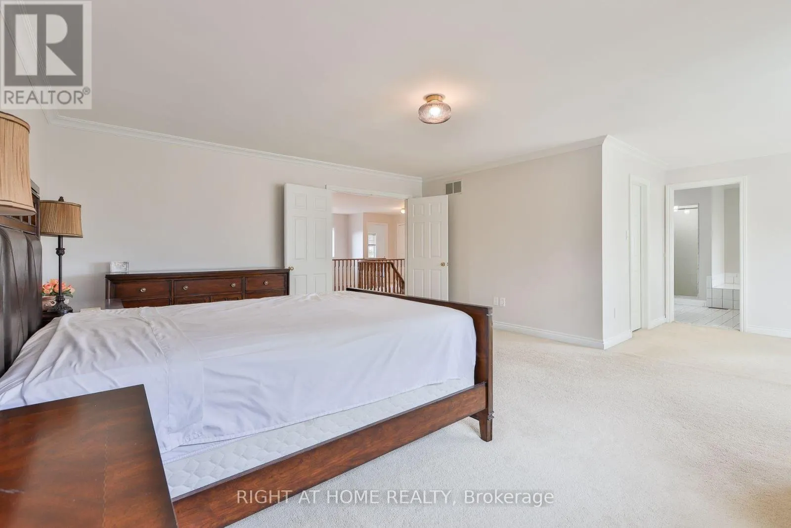 560 CHAGALL COURT