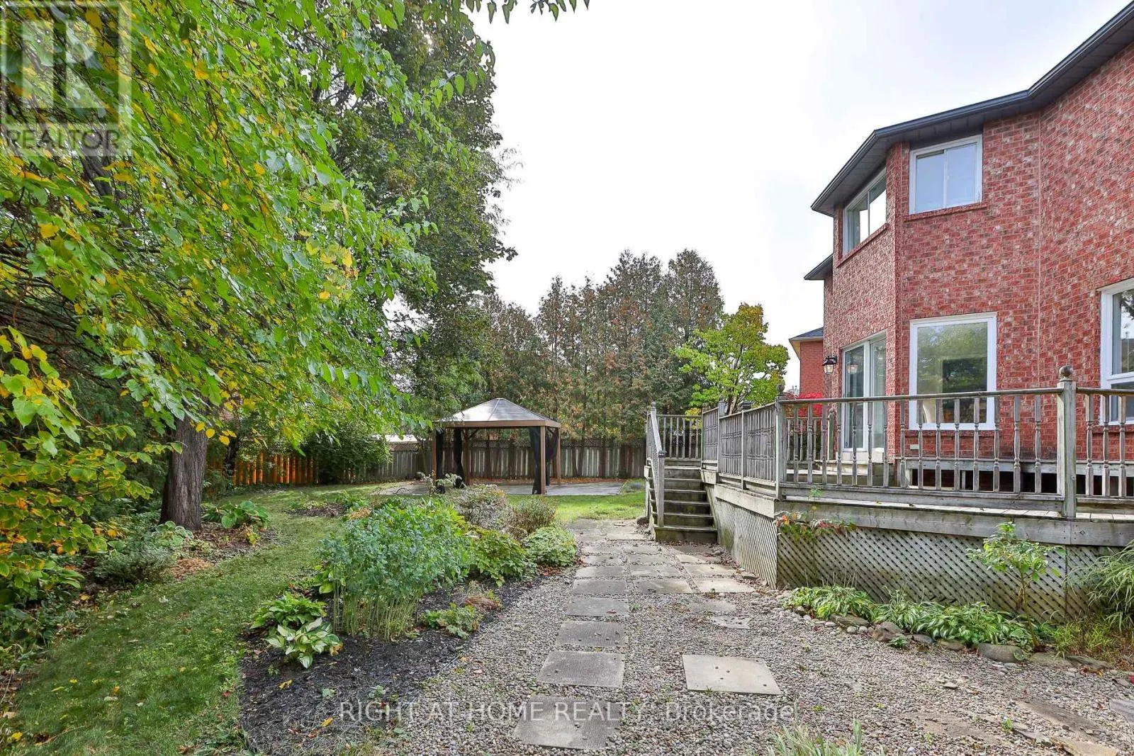 560 CHAGALL COURT