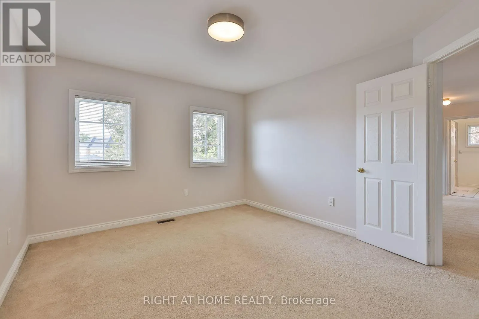 560 CHAGALL COURT