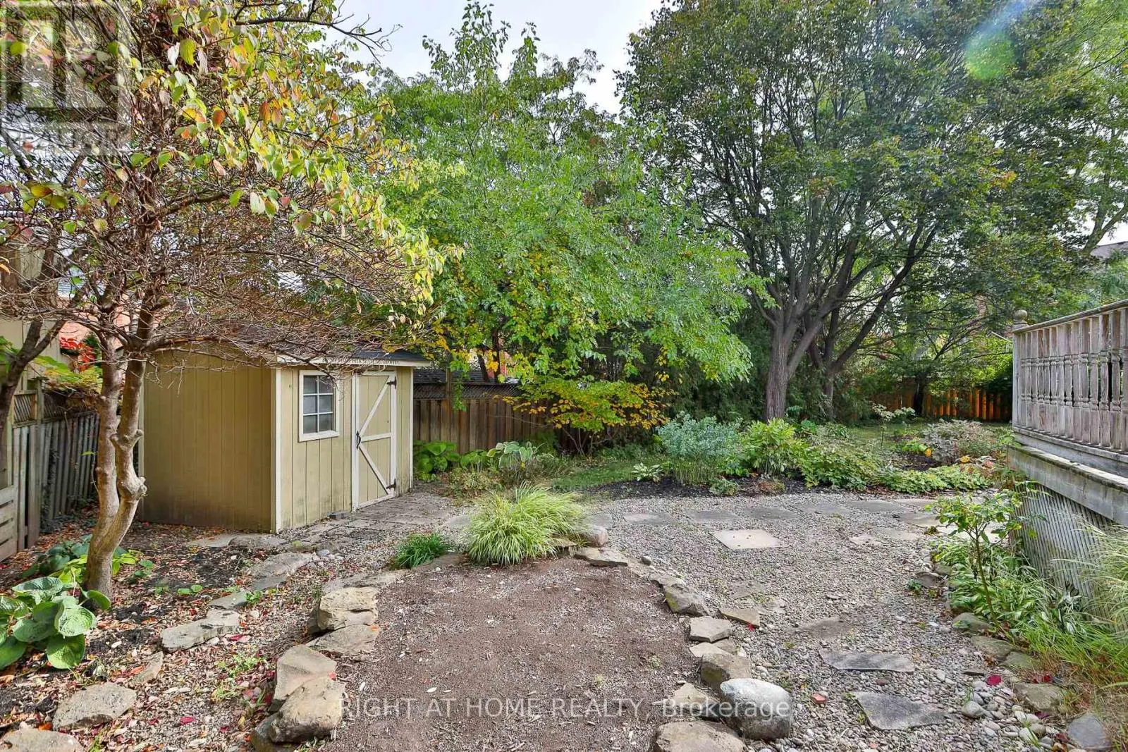 560 CHAGALL COURT
