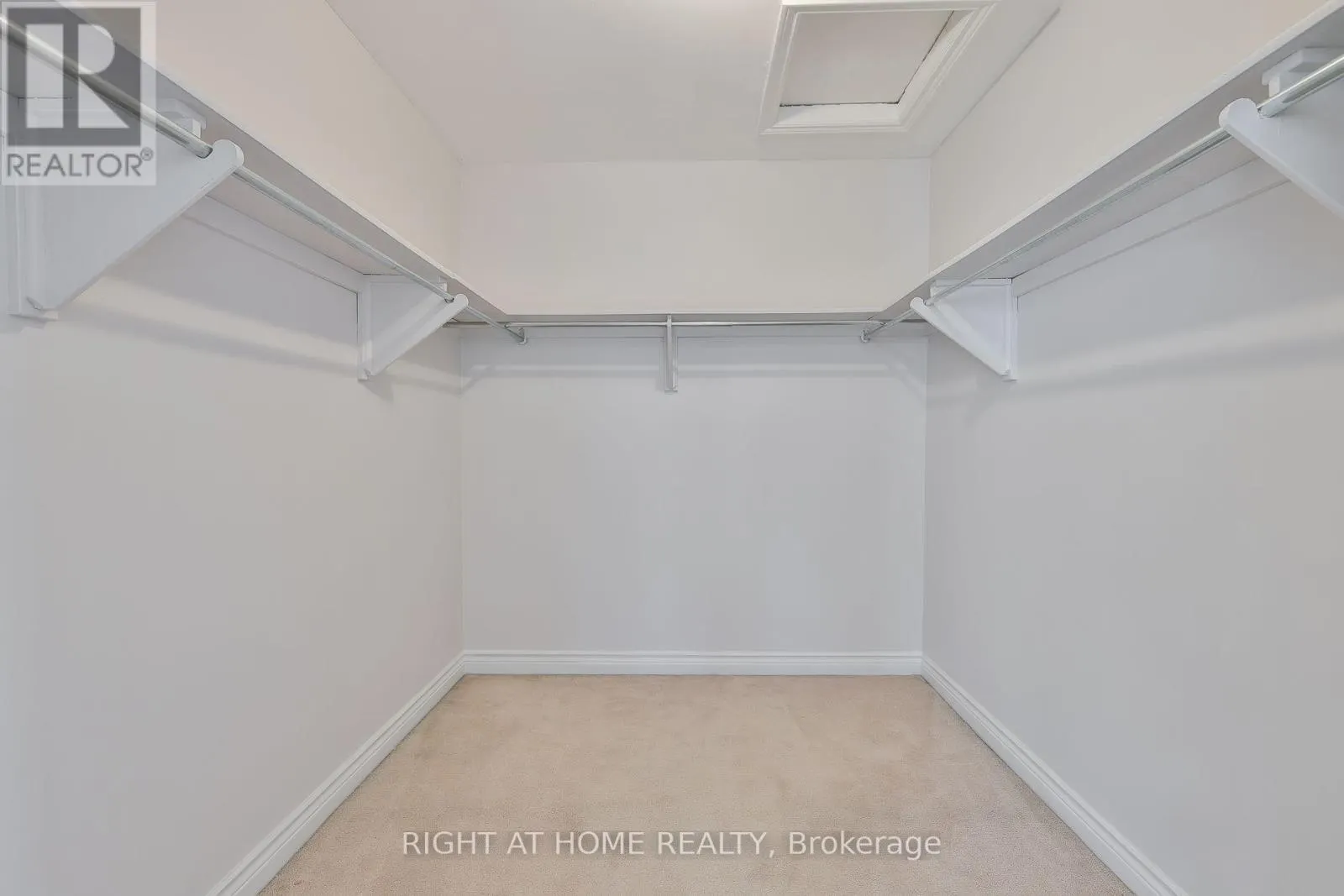 560 CHAGALL COURT