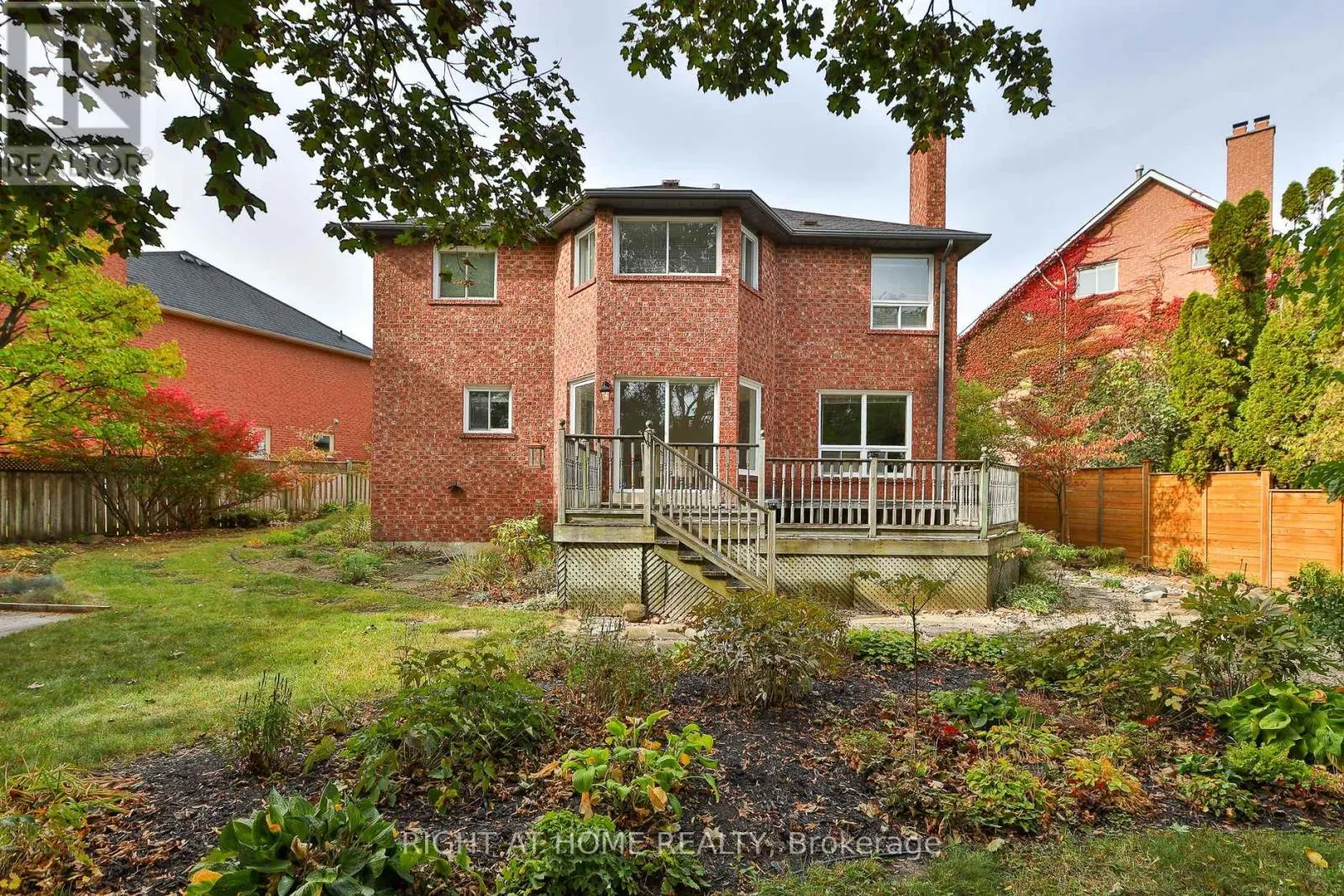 560 CHAGALL COURT