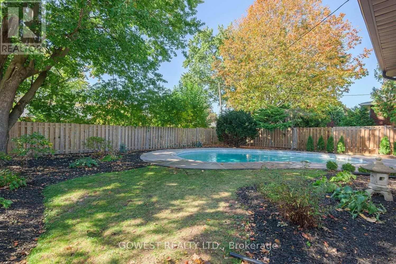 342 BRYANT CRESCENT