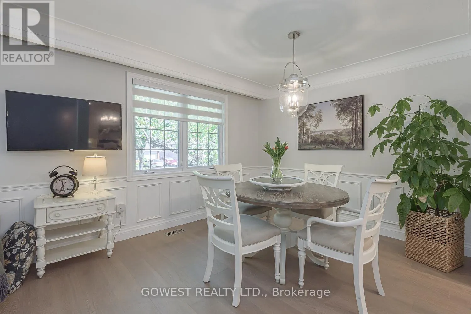 342 BRYANT CRESCENT