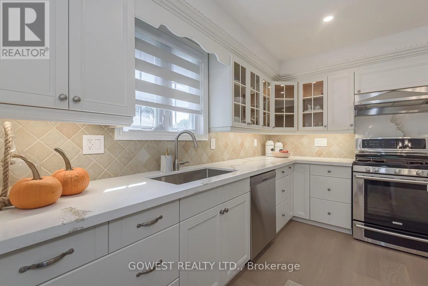 342 BRYANT CRESCENT