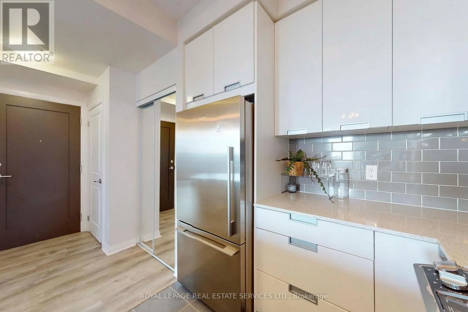 1701 - 55 EGLINTON AVENUE W