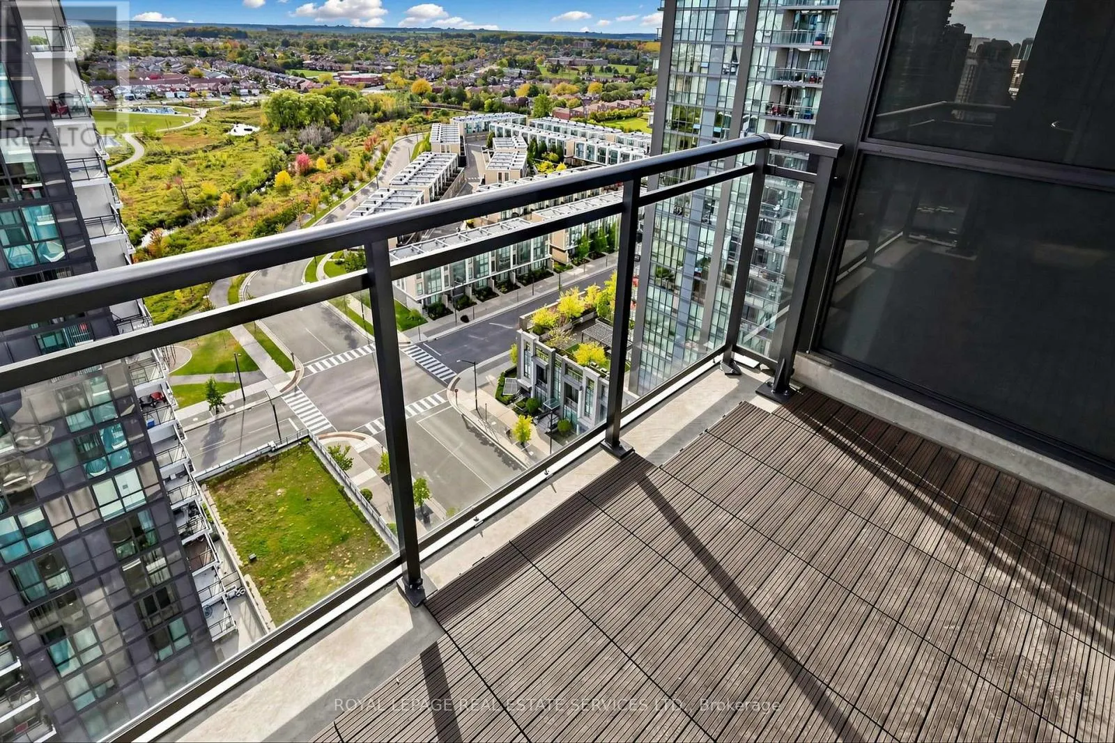 1701 - 55 EGLINTON AVENUE W