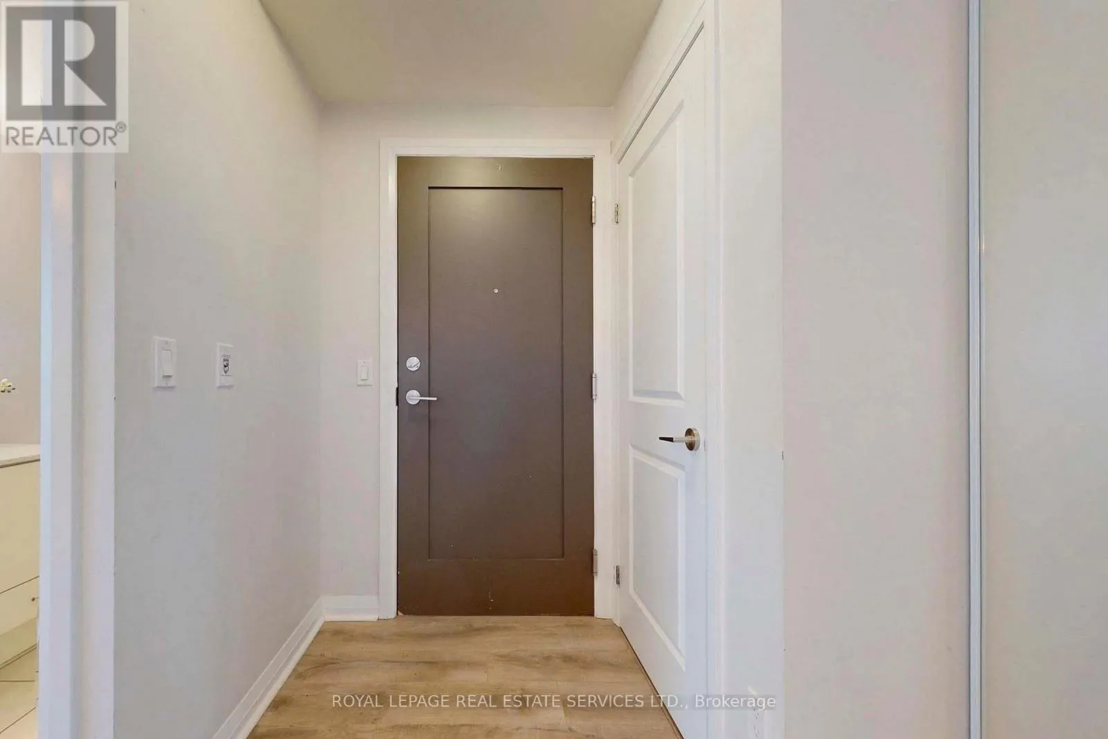 1701 - 55 EGLINTON AVENUE W