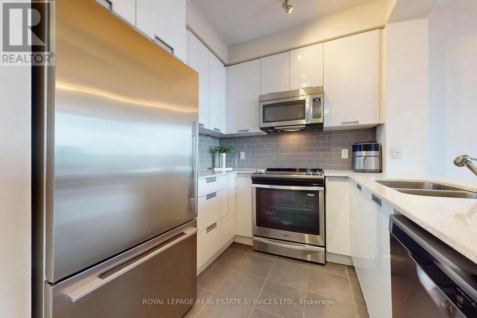 1701 - 55 EGLINTON AVENUE W