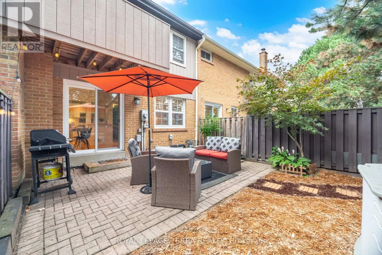 138 - 1951 RATHBURN ROAD E