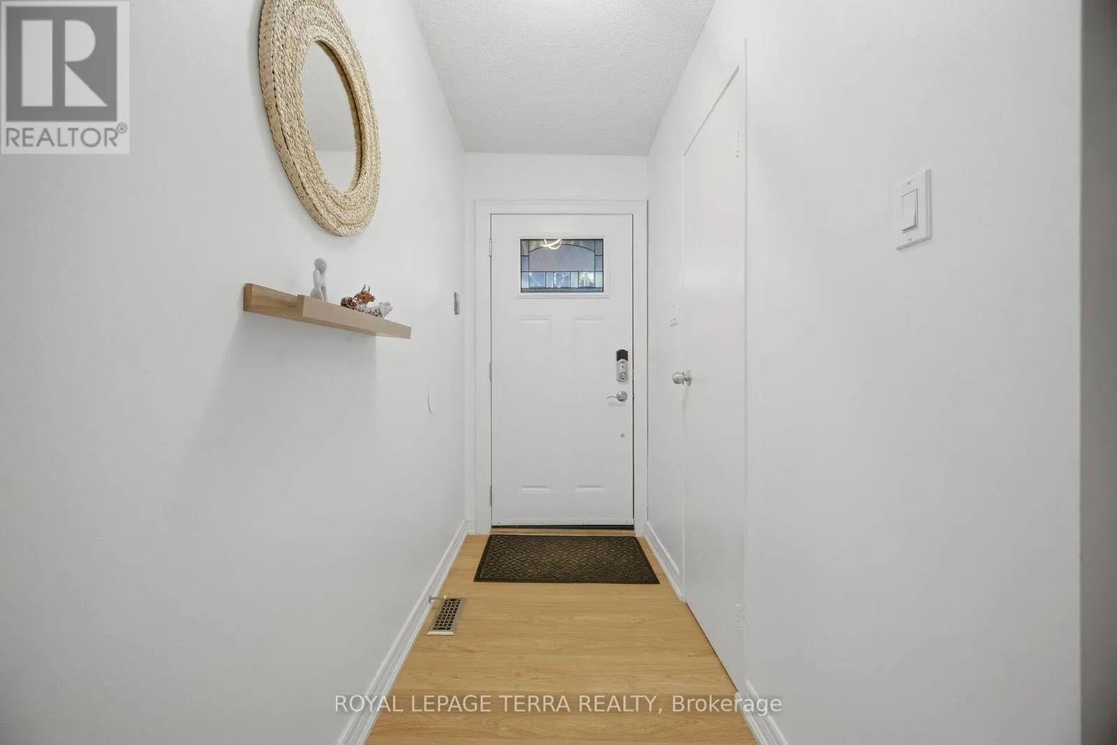 138 - 1951 RATHBURN ROAD E