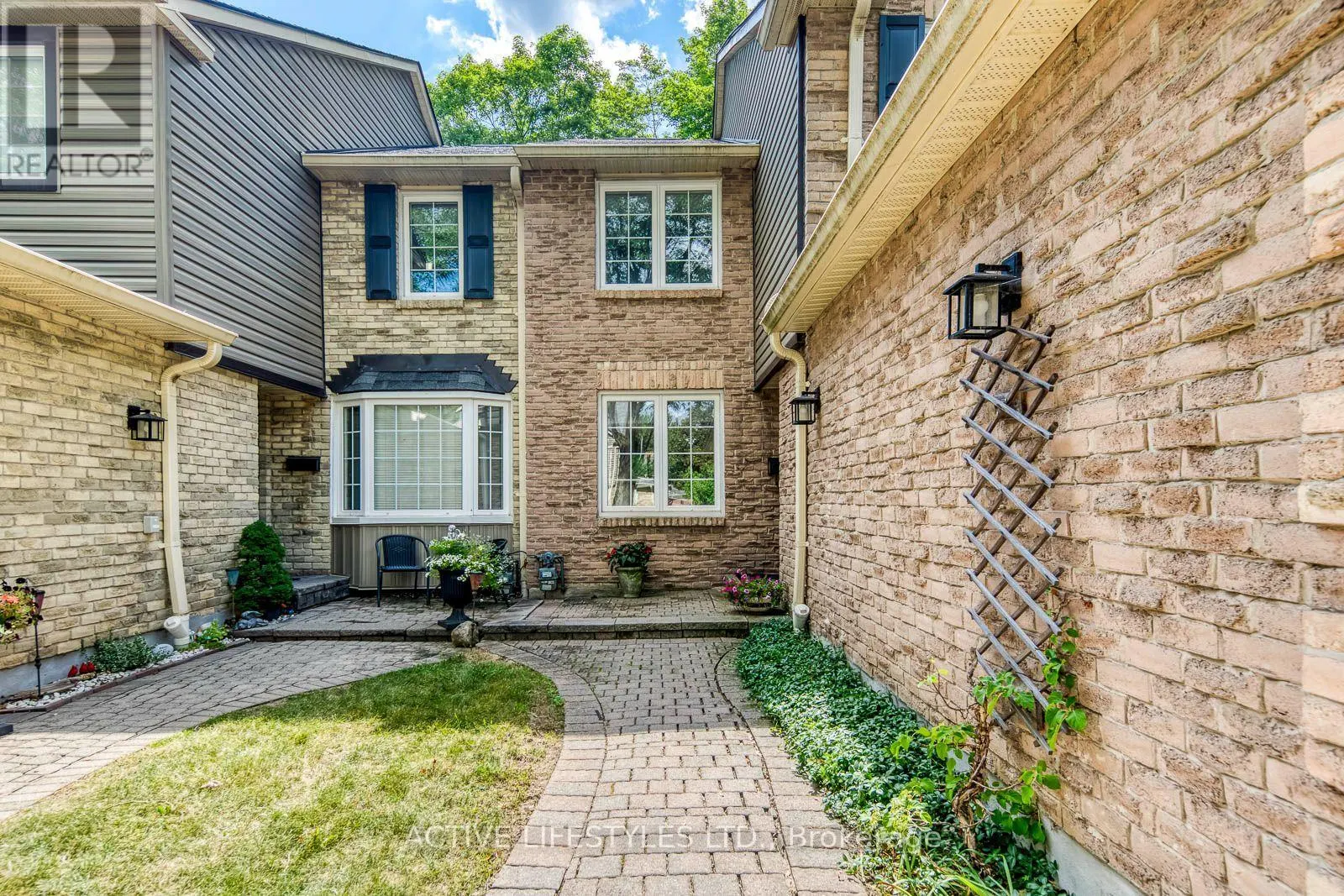 23 - 2766 FOLKWAY DRIVE