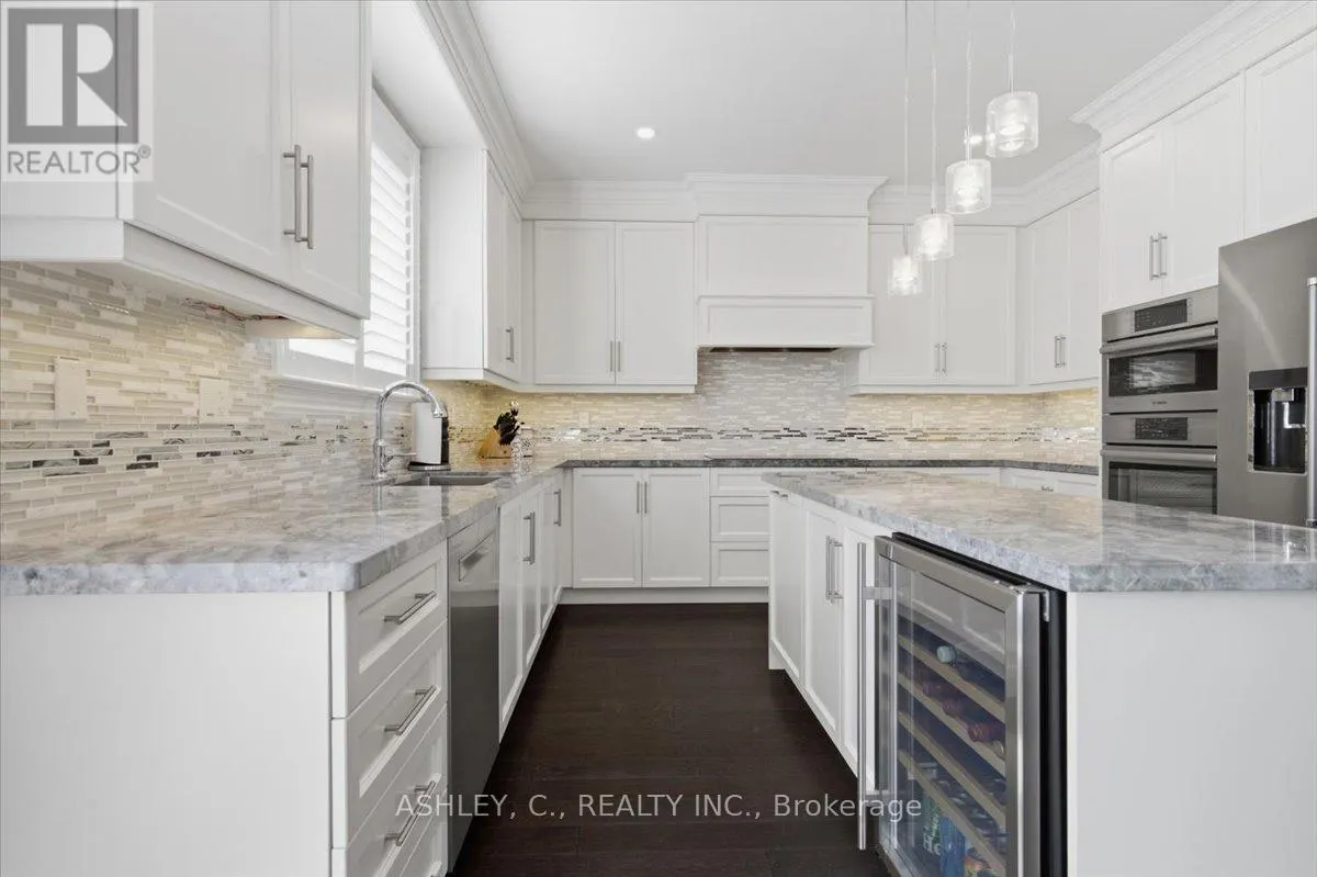 2177 VINELAND CRESCENT