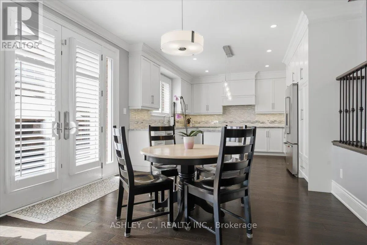 2177 VINELAND CRESCENT
