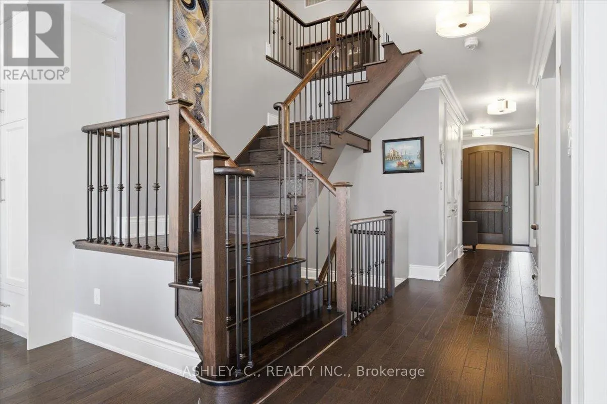 2177 VINELAND CRESCENT