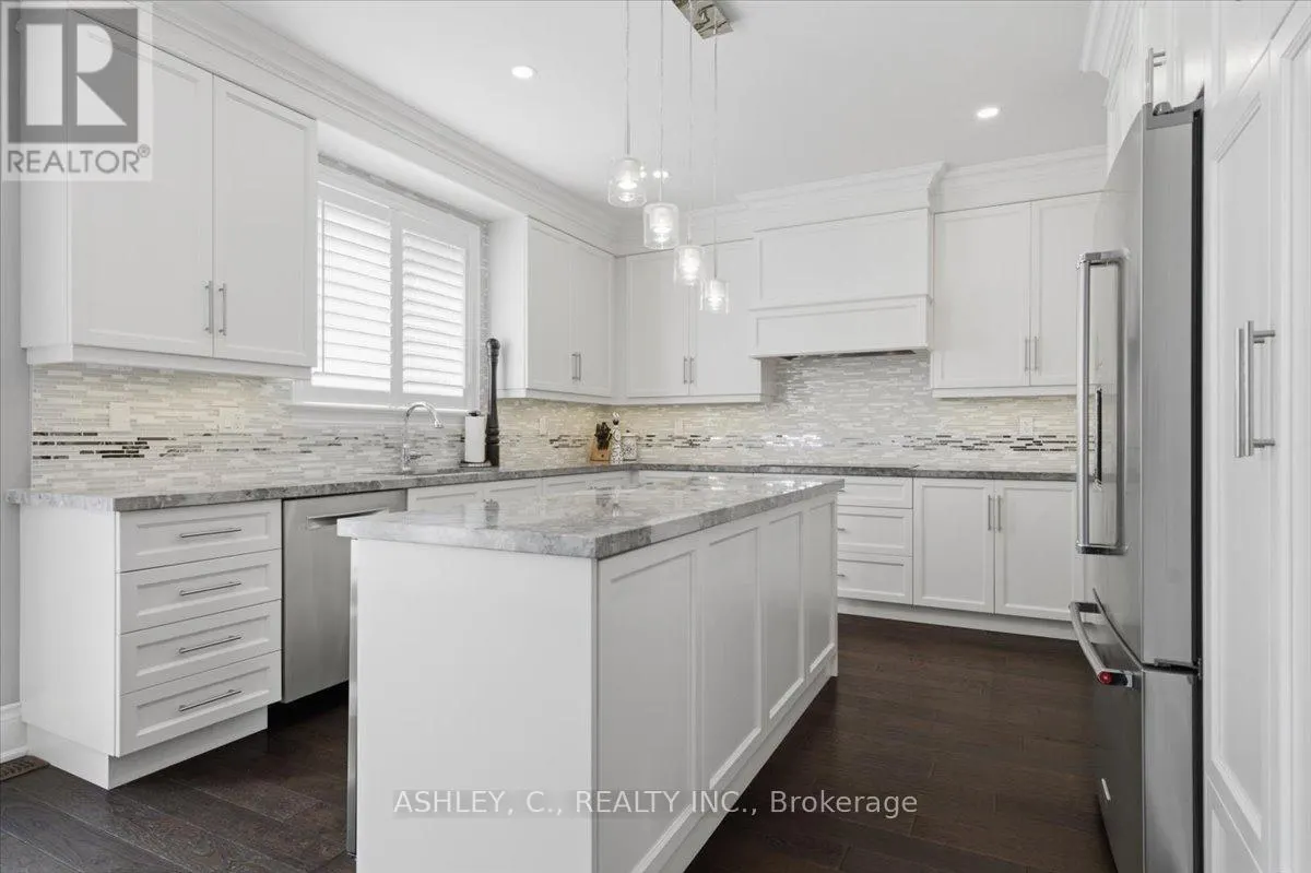 2177 VINELAND CRESCENT