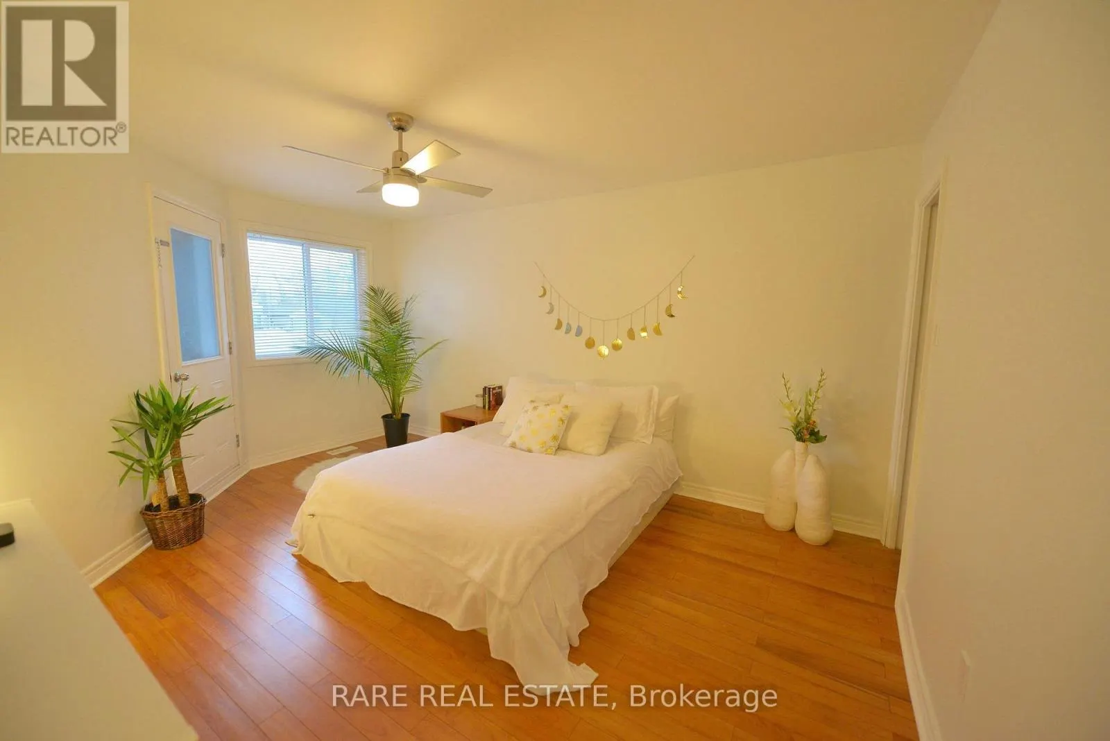 112 - 2001 BONNYMEDE DRIVE