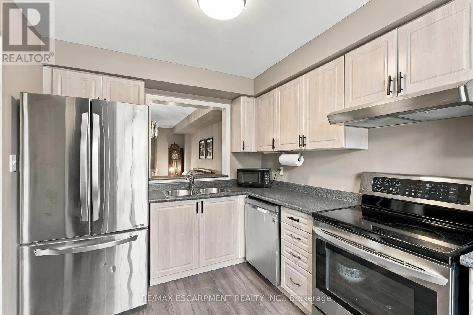 3 - 4200 KILMER DRIVE