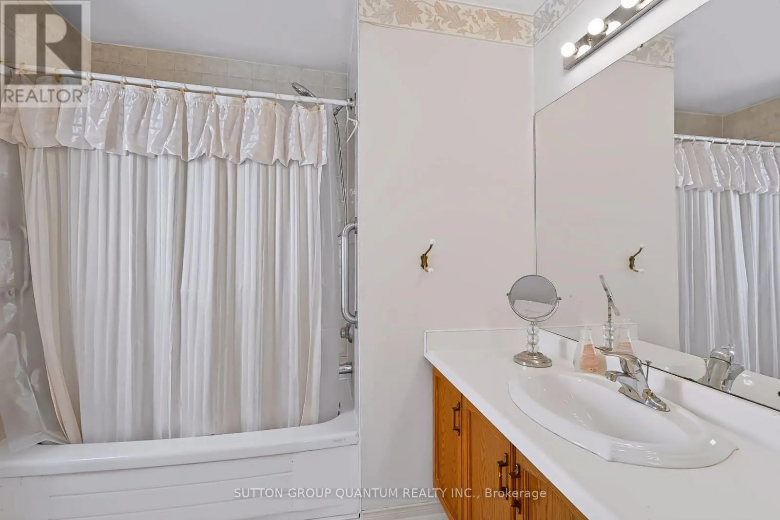 71 - 2205 SOUTH MILLWAY