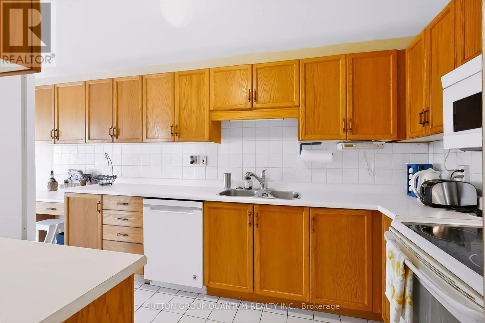 71 - 2205 SOUTH MILLWAY